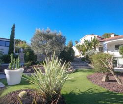 For sale 6 ROOM HOUSE 196 M2 BEACH ON FOOT SAINT RAPHAEL