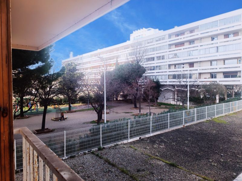 For sale APARTMENT T3 76 M² La Rode district TOULON