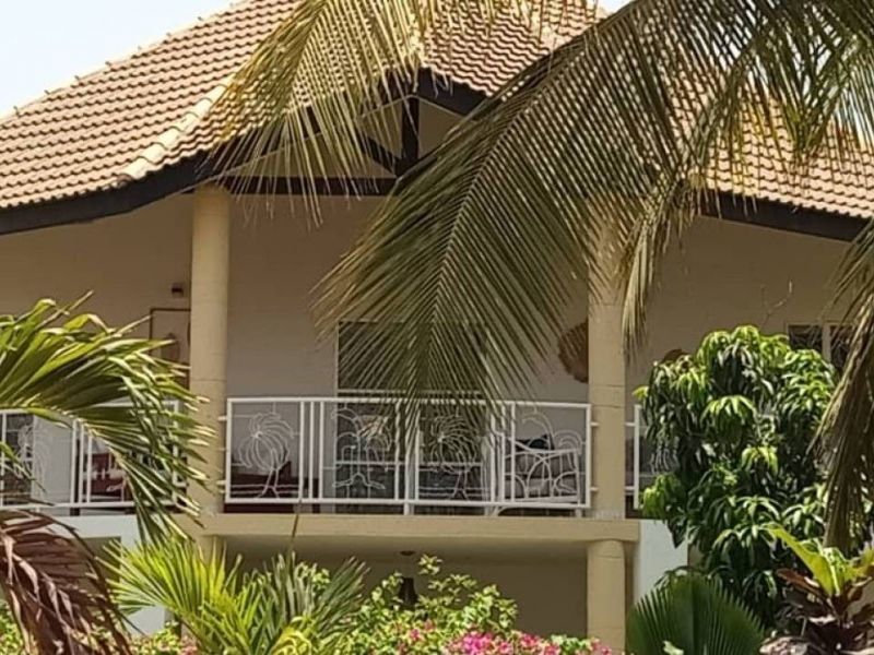 For rent MAGNIFICENT Villa SEASONAL RENTAL SALY