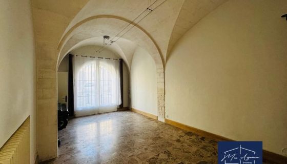 A vendre APPARTEMENT T3 61 M2  VILLENEUVE LES AVIGNONS