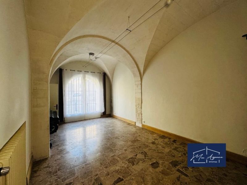 A vendre APPARTEMENT T3 61 M2  VILLENEUVE LES AVIGNONS