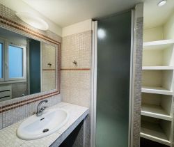 A vendre APPARTEMENT T3 61 M2  VILLENEUVE LES AVIGNONS
