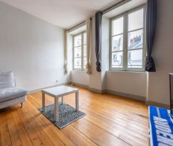 For rent APARTMENT T3 63 M2 NANTES