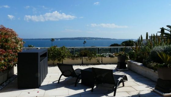 For sale BEAUTIFUL 5-room apartment 168 m² top floor Cannes