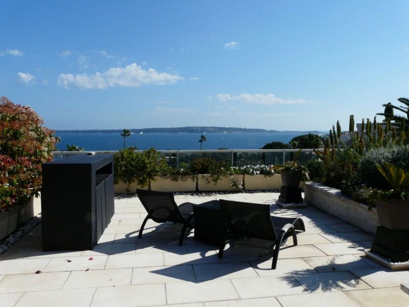 For sale BEAUTIFUL 5-room apartment 168 m² top floor Cannes