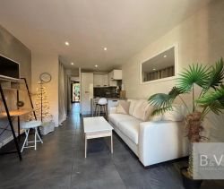 For sale Studio 25 M² RENOVATED VILLENEUVE LOUBET