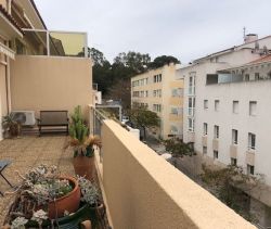 For sale Beautiful 4-room apartment 93 m² duplex SEA VIEW HYERES