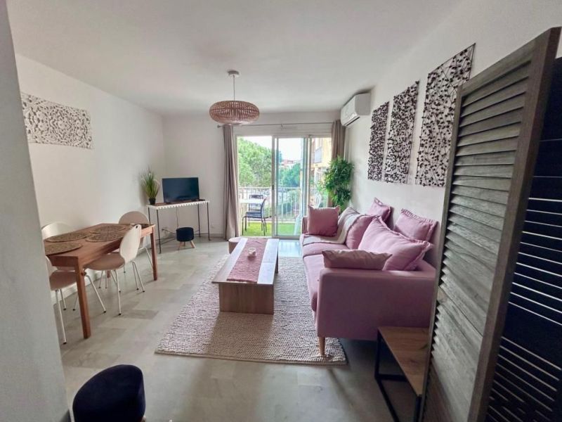 A louer APPARTEMENT T2 54 M2 BORD DE MER FREJUS