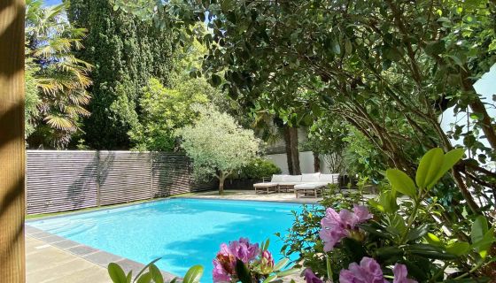 For sale BEAUTIFUL 7 ROOM VILLA 150 M² swimming pool city center Lorient