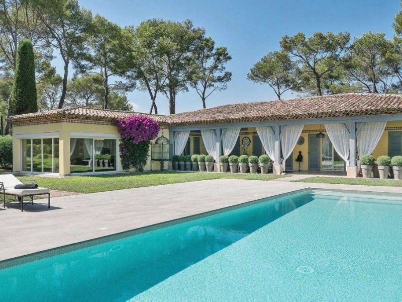 MAISON  CONTEMPORAINE  MOUGINS