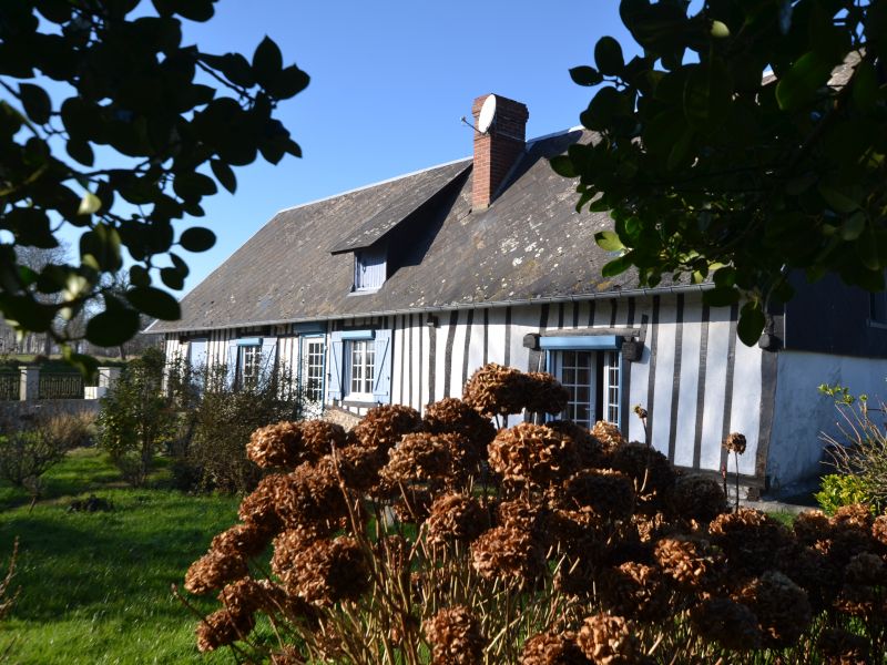 A vendre Maison normande à rénover 3km Veules les roses