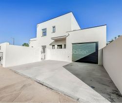 A louer MAISON  CONTEMPORAINE BORD DE MER SERIGNAN