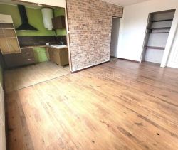 A louer APPARTEMENT T4 56 M2  BAGNOLS SUR CEZE