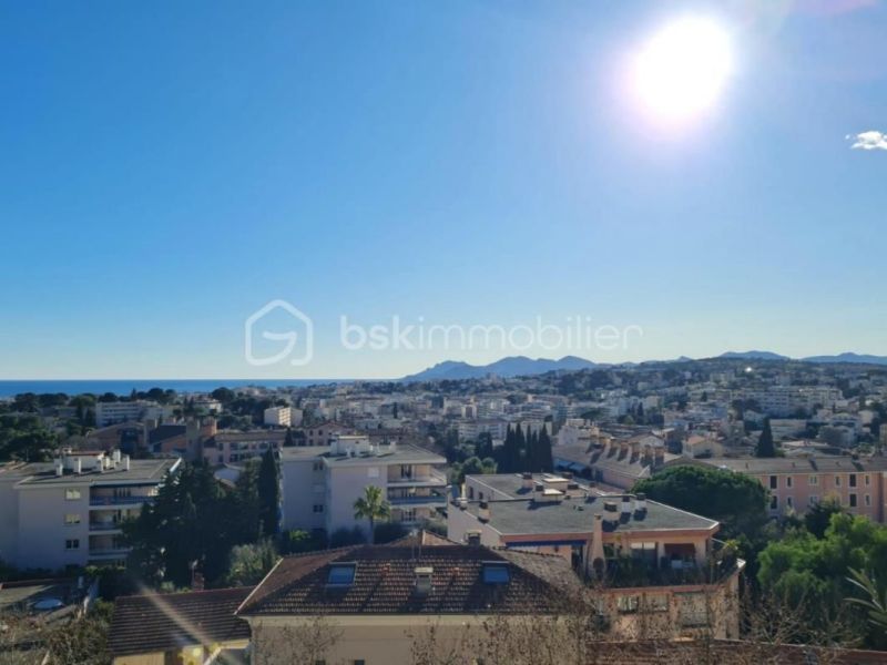 A louer APPARTEMENT NEUF T4 125 M2 BORD DE MER LE CANNET