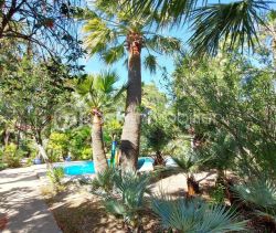 A vendre MAISON  5 PIECES 125 M2 BORD DE MER FREJUS