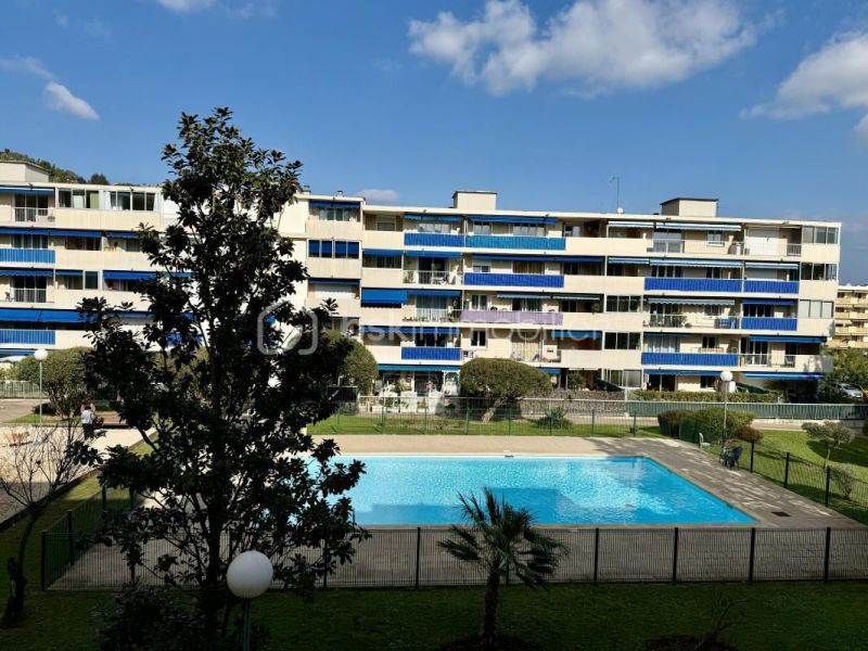 A louer APPARTEMENT T2 41 M2 BORD DE MER MANDELIEU LA NAPOULE