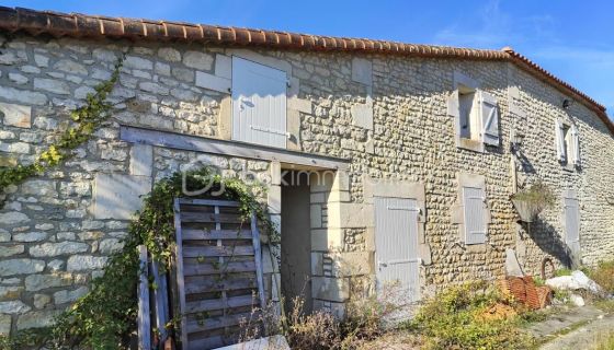 A vendre MAISON  DE MAîTRE BORD DE MER SAINT SULPICE DE ROYAN