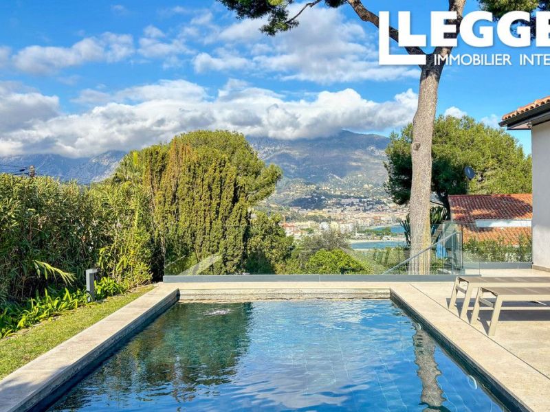 A louer MAISON  D'ARCHITECTE BORD DE MER ROQUEBRUNE CAP MARTIN