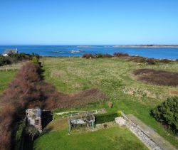 vente Maison en pierres de taille à 100 m de la plage vue mer de la terrasse
