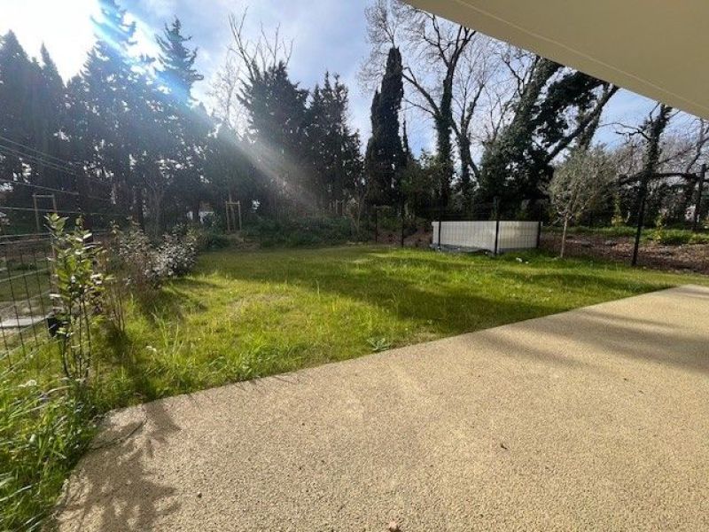 A vendre APPARTEMENT NEUF T4 110 M2 TERRASSE BORD DE MER MARSEILLE 8EME