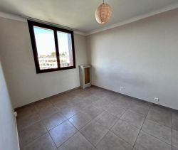 A louer APPARTEMENT T2 38 M2 BORD DE MER SAINT RAPHAEL