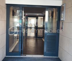 A vendre APPARTEMENT DE PRESTIGE T3 69 M2 TERRASSE VUE MER FREJUS