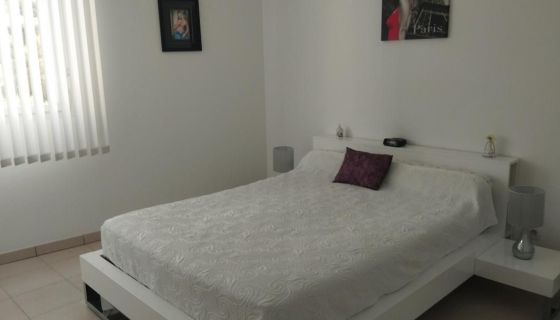 A louer APPARTEMENT T3 68 M2 BORD DE MER LA SEYNE SUR MER