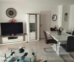 A louer APPARTEMENT T3 68 M2 BORD DE MER LA SEYNE SUR MER