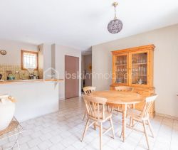 A louer APPARTEMENT T3 47 M2 TERRASSE BORD DE MER SANARY SUR MER