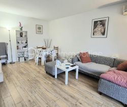 A louer APPARTEMENT T2 49 M2 TERRASSE BORD DE MER HYERES