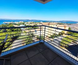 A louer APPARTEMENT T2 24 M2 TERRASSE BORD DE MER SETE