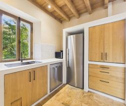A louer MAISON  4 PIECES 123 M2  UCCIANI