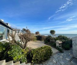 vente Maison première ligne avec vue unique sur la baie d'audierne