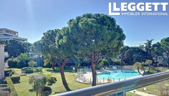 A louer APPARTEMENT DE PRESTIGE T4 115 M2 TERRASSE BORD DE MER CAGNES SUR MER