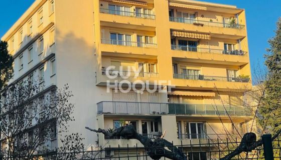 A louer APPARTEMENT T5 86 M2  MONTPELLIER
