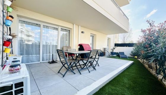 A louer APPARTEMENT T3 57 M2 TERRASSE BORD DE MER MARIGNANE