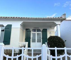 A vendre MAISON  4 PIECES 97 M2 BORD DE MER SAINT GILLES CROIX DE VIE