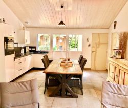 A vendre MAISON  3 PIECES 98 M2 BORD DE MER LONGEVILLE SUR MER