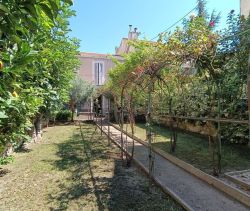 A vendre MAISON T6 143mÂ² sur parcelle de 391mÂ² avec garage et petite 13014 Marseille 14Eme