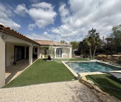 A vendre MAISON  6 PIECES 160 M2  PLAN D AUPS STE BAUME