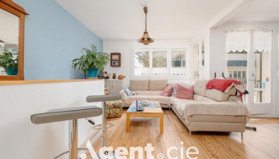 A vendre APPARTEMENT T4 70 M2 BORD DE MER HEROUVILLE ST CLAIR