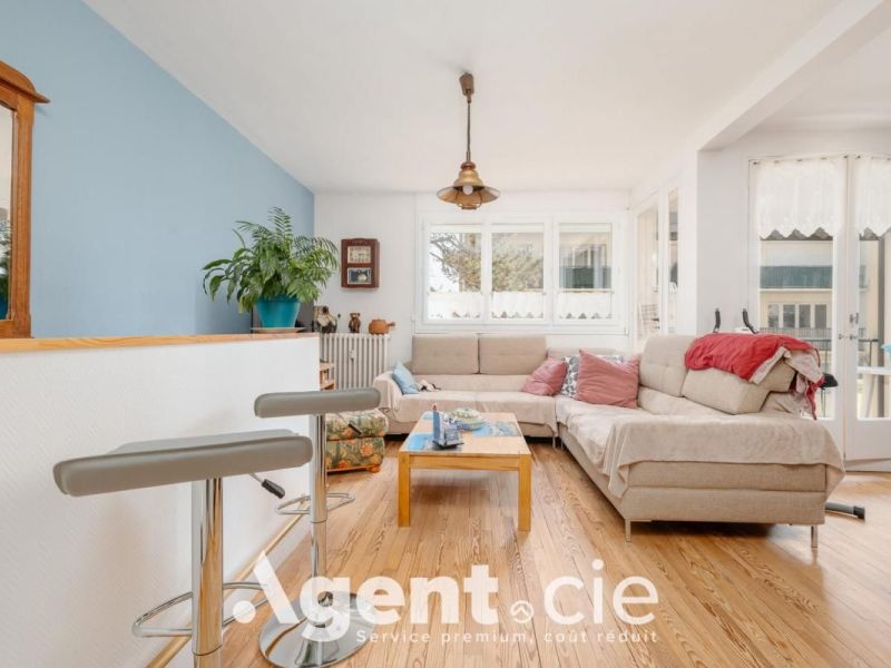 A vendre APPARTEMENT T4 70 M2 BORD DE MER HEROUVILLE ST CLAIR