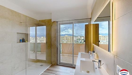 A louer APPARTEMENT T3 71 M2 BORD DE MER AJACCIO