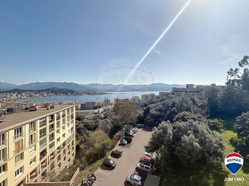 A louer APPARTEMENT T3 53 M2 VUE MER AJACCIO