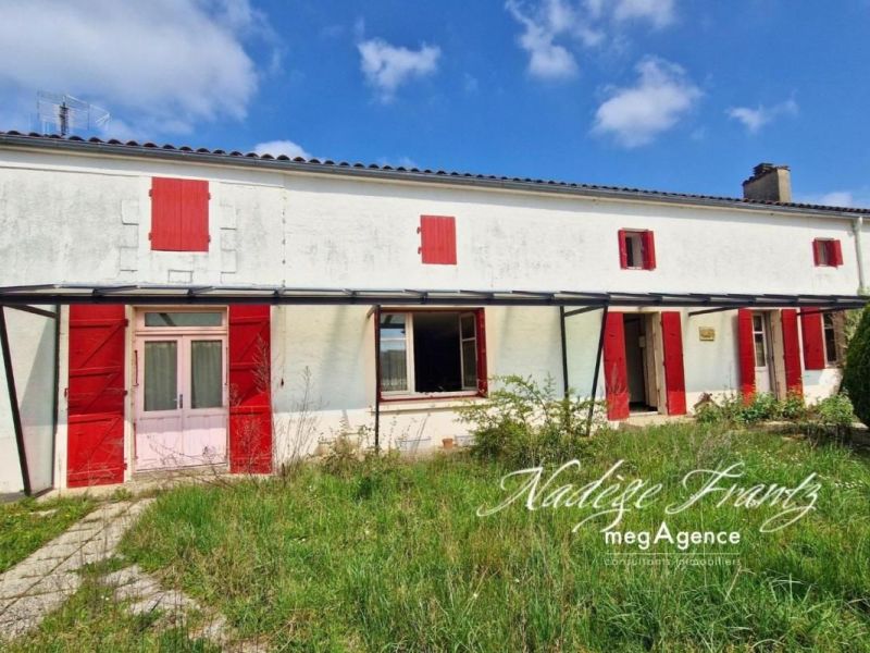 A louer LONGèRE  6 PIECES 157 M2  MIGRE