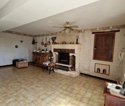 A louer LONGèRE  6 PIECES 157 M2  MIGRE