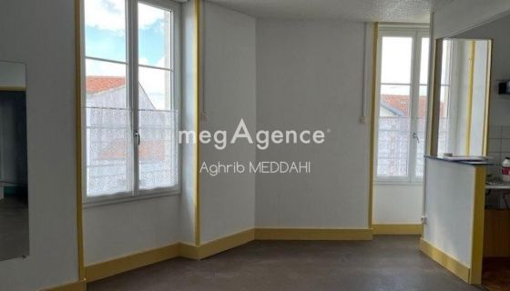 A louer APPARTEMENT T2 45 M2 BORD DE MER SAUJON