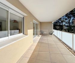 A vendre APPARTEMENT  82 M2 TERRASSE BORD DE MER LA CIOTAT