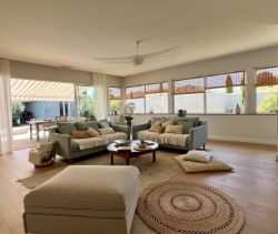 A louer VILLA T5 PISCINE