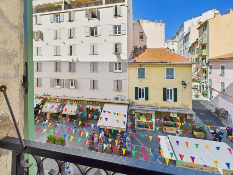 A louer APPARTEMENT T3 49 M2 BORD DE MER AJACCIO